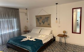 Duba Holiday House